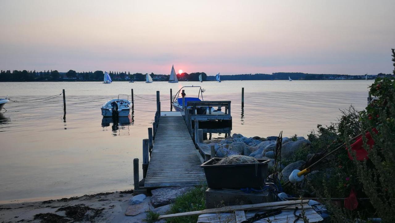 Kastanievejens Overnatning Svendborg Esterno foto